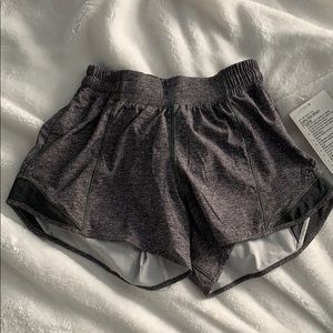 Lululemon hotty hot short